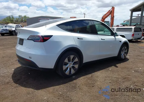 2023 Tesla Model Y Awd/Long Range Dual Motor All-Wheel Drive z USA, uszkodzony, nr VIN 7SAYGDEE1PF752864